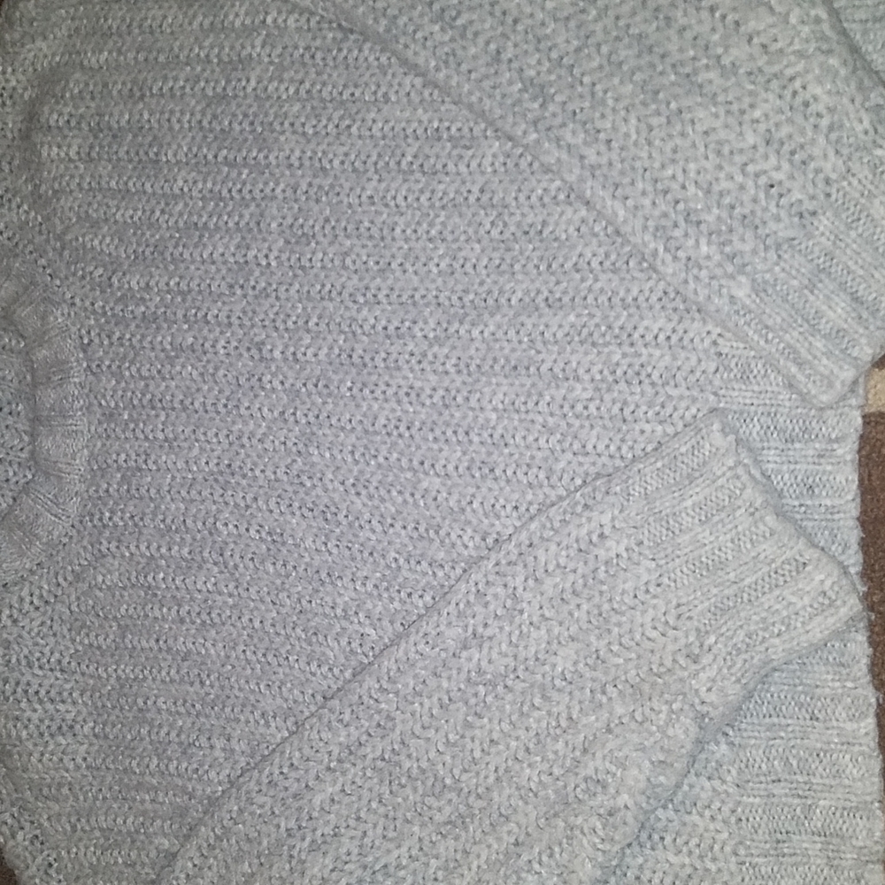 Sweater bundle - Picture 3 of 4